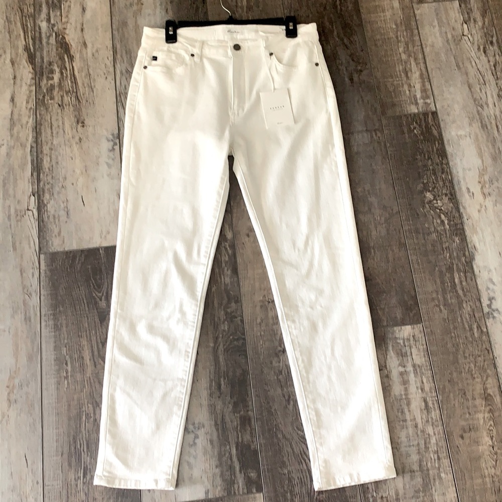 Kan Can White Jean